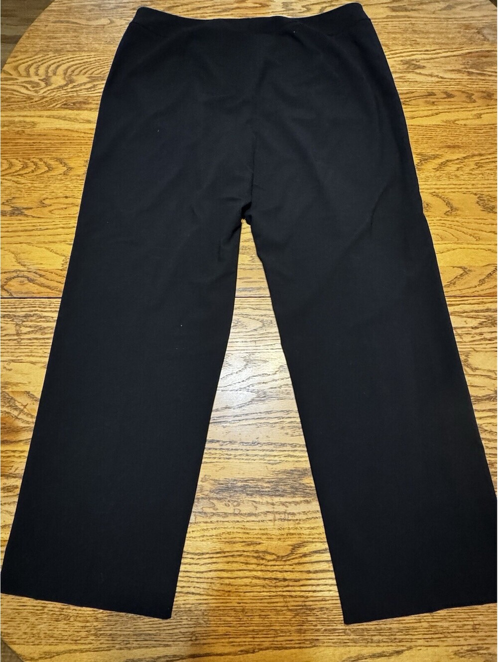 Victoria’s Secret VSX Knockout Capri Leggings Black Logo Stripe Athletic M